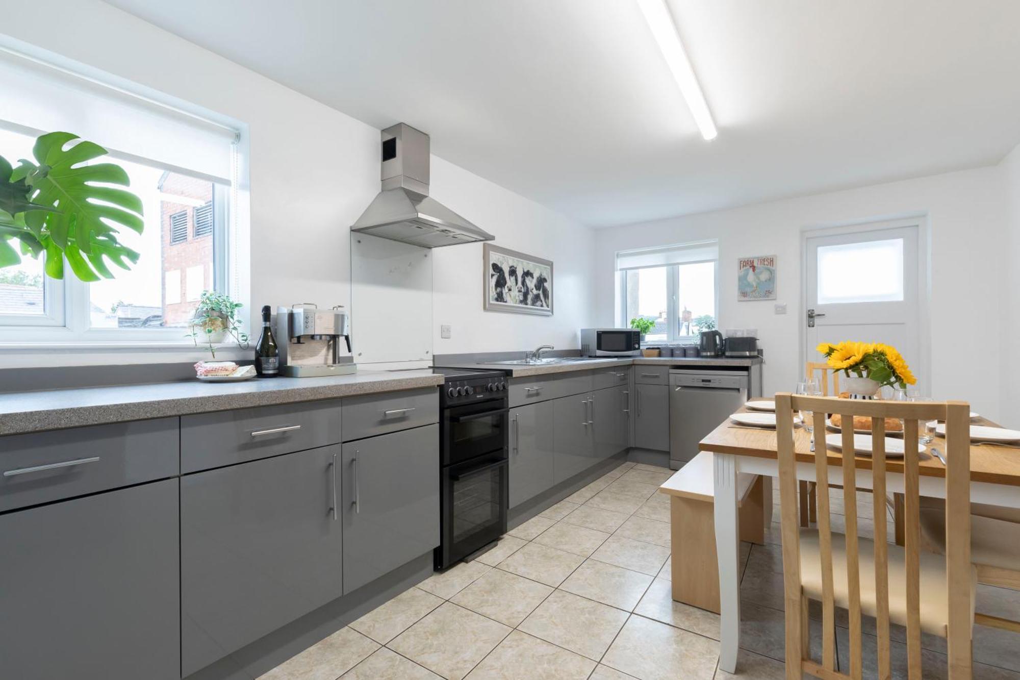 Fabulous, Vibrant, Town House, Central Bath Road Cheltenham Exterior photo