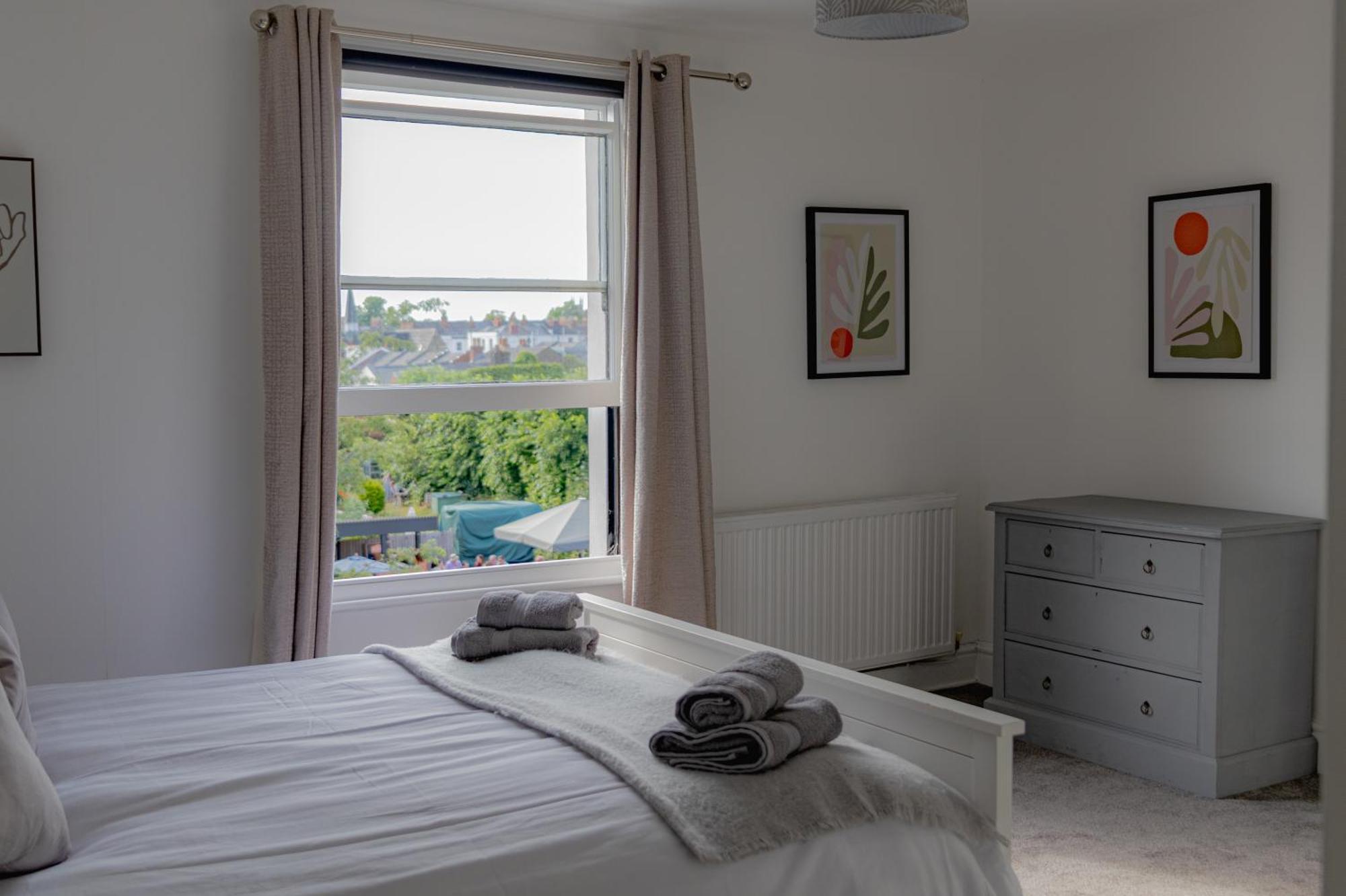 Fabulous, Vibrant, Town House, Central Bath Road Cheltenham Exterior photo