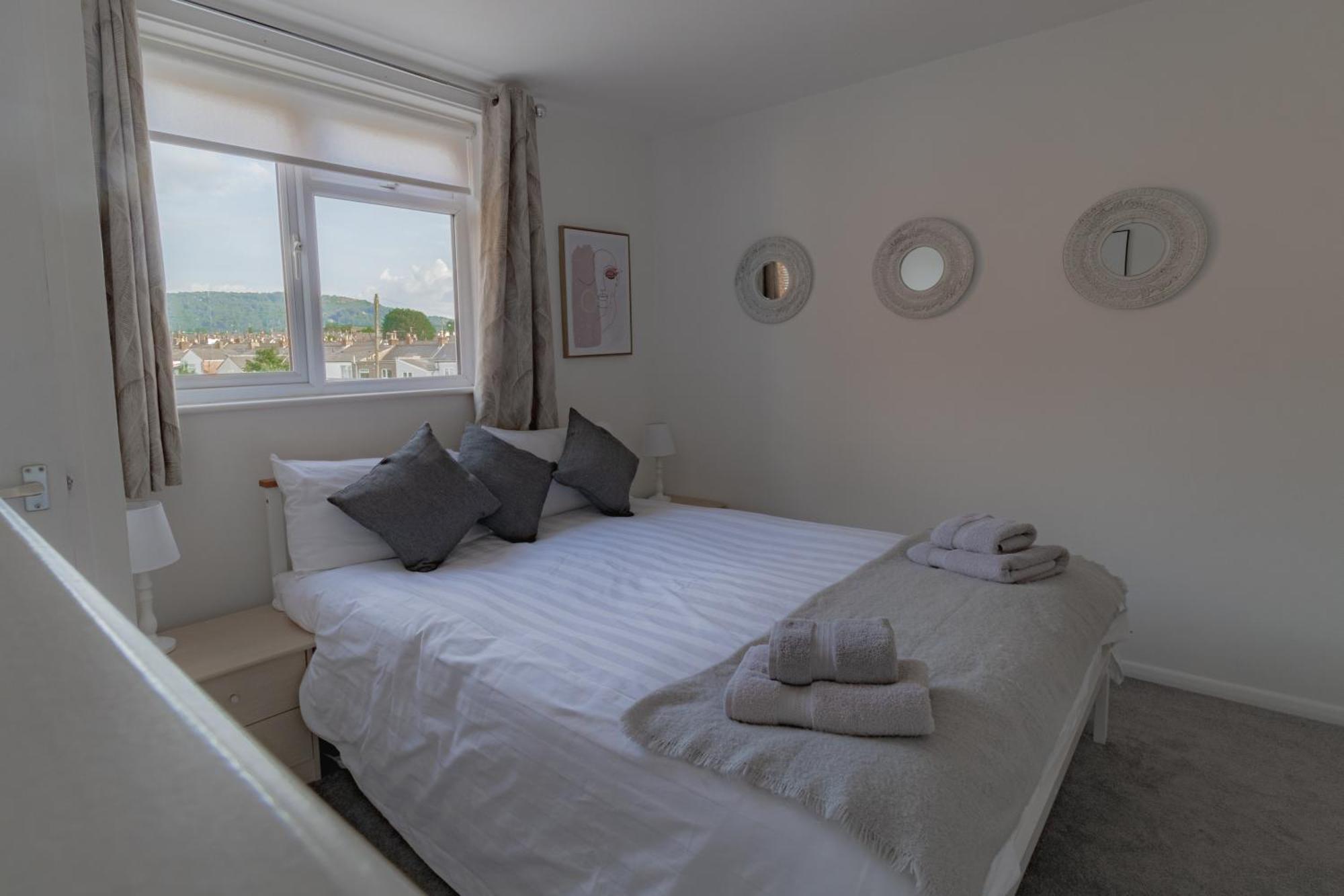 Fabulous, Vibrant, Town House, Central Bath Road Cheltenham Exterior photo